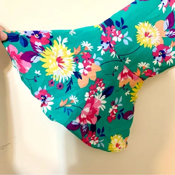 Counterparts Floral Green Blouse/Top - Large - Picture 5 of 7